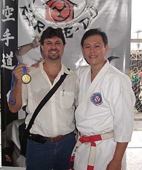 Fábio com Sensei Rogério Eng Wong